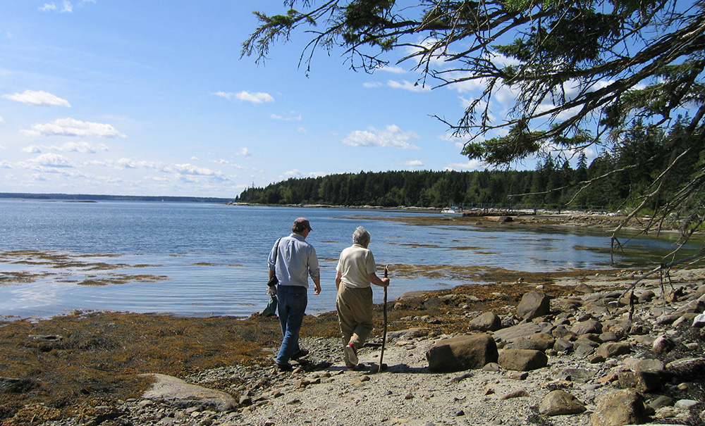 Neds Point Thumb img 0092 1000x605
