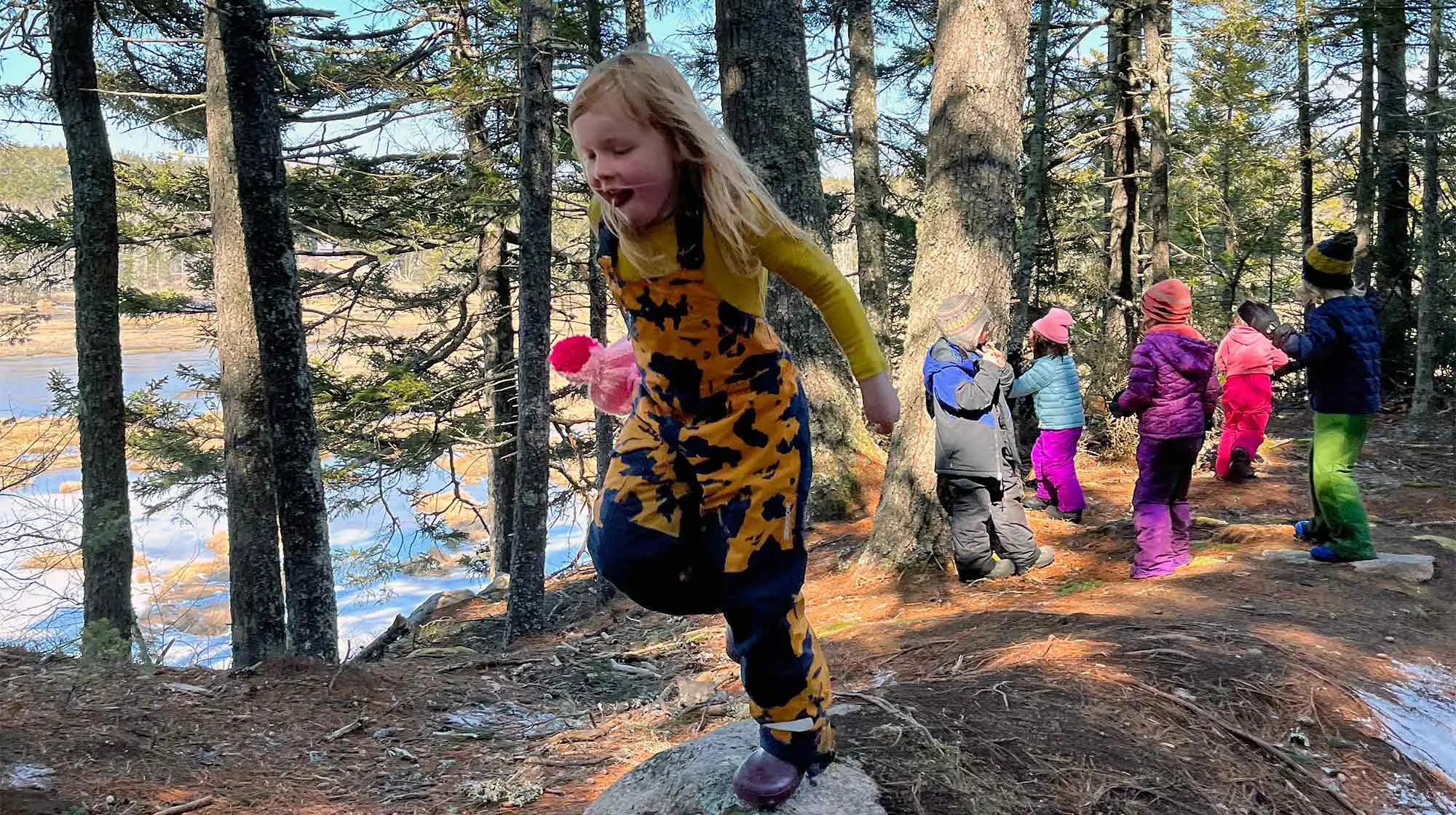 g10 Clover running at the Whalesback copy full